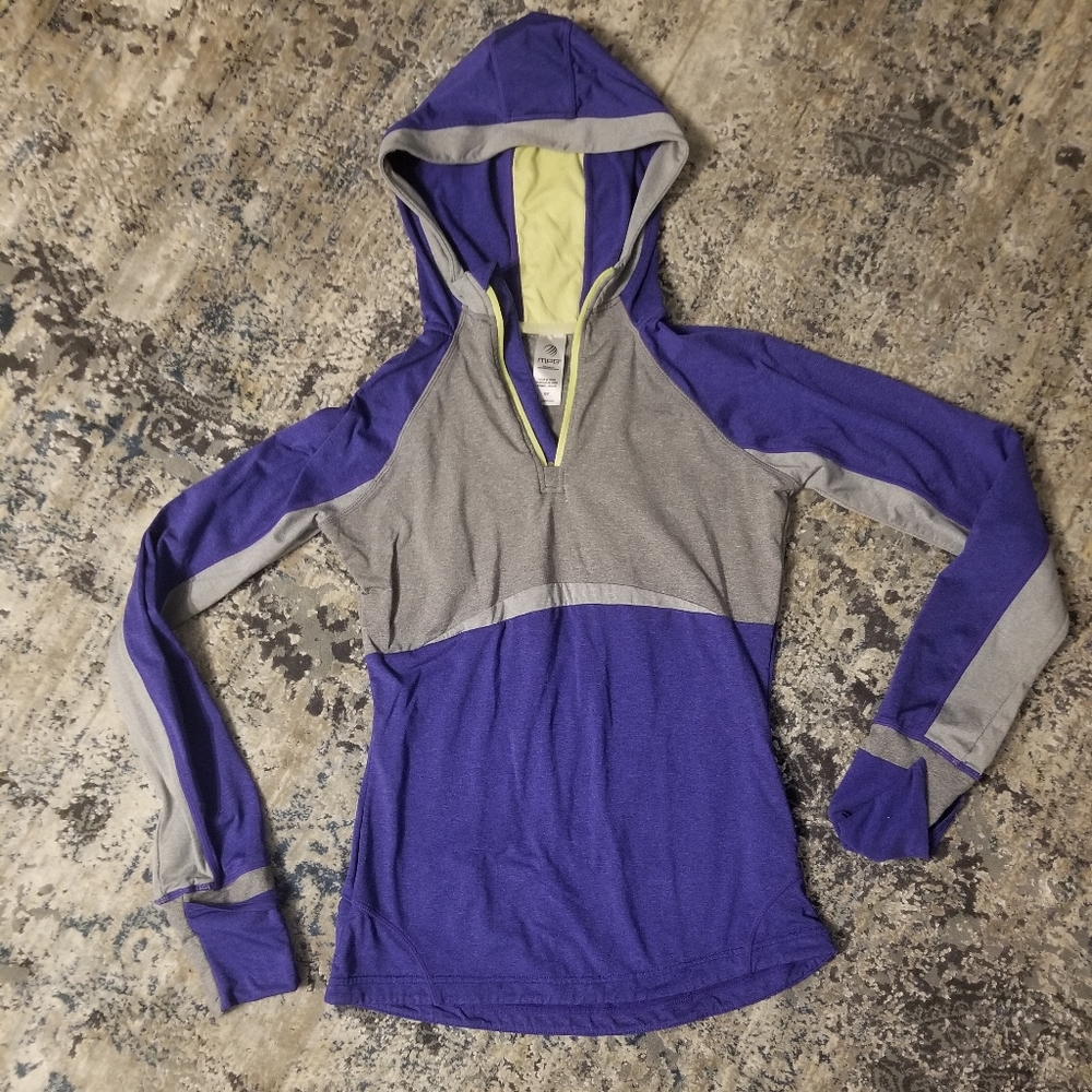 Running Top With Hood